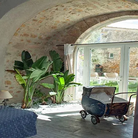 Sleeps 4 Prázdninový dům