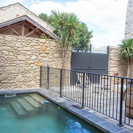 Sleeps 4 *